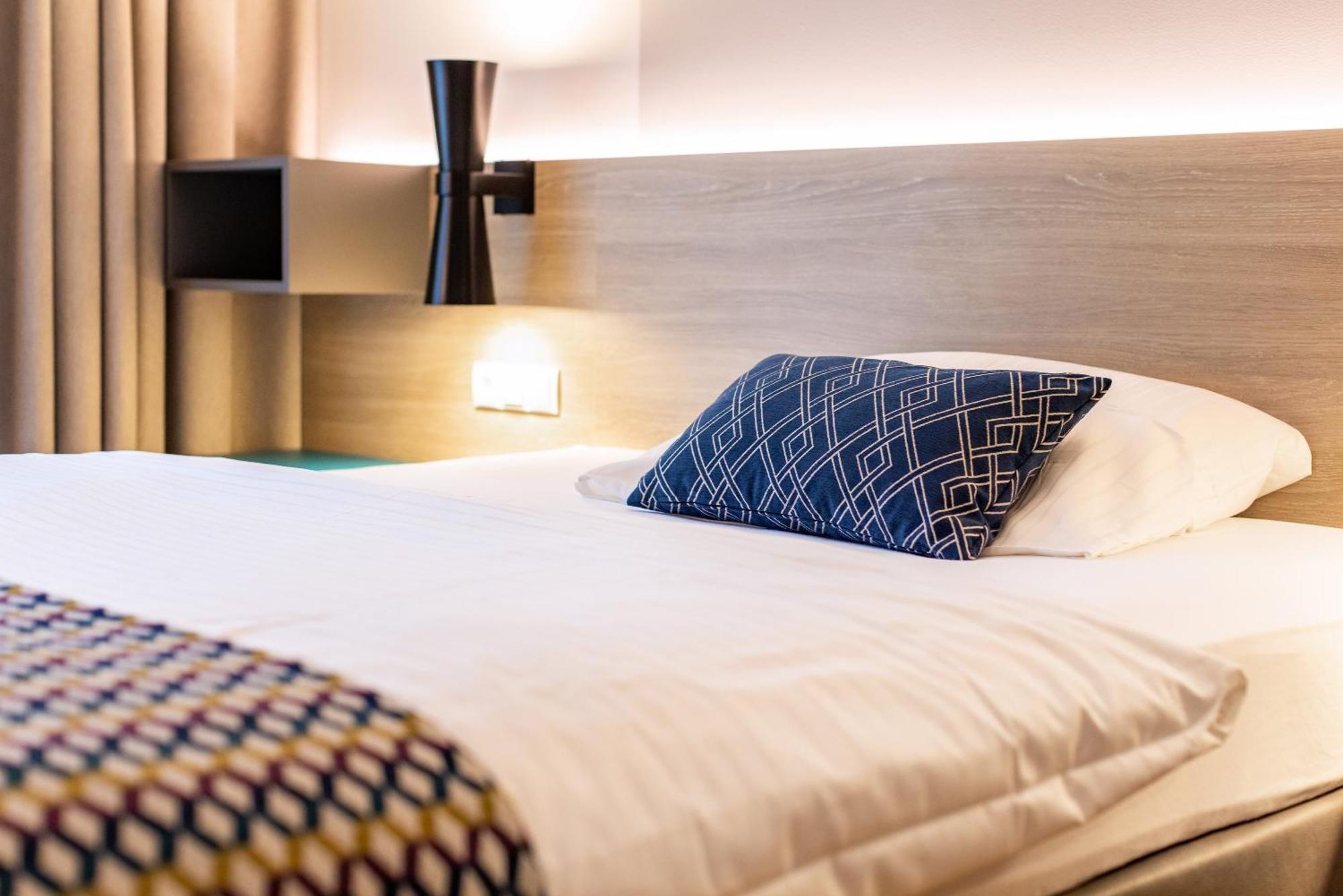 Best Western Plus Parkhotel Maximilian 奥托博伊伦 外观 照片